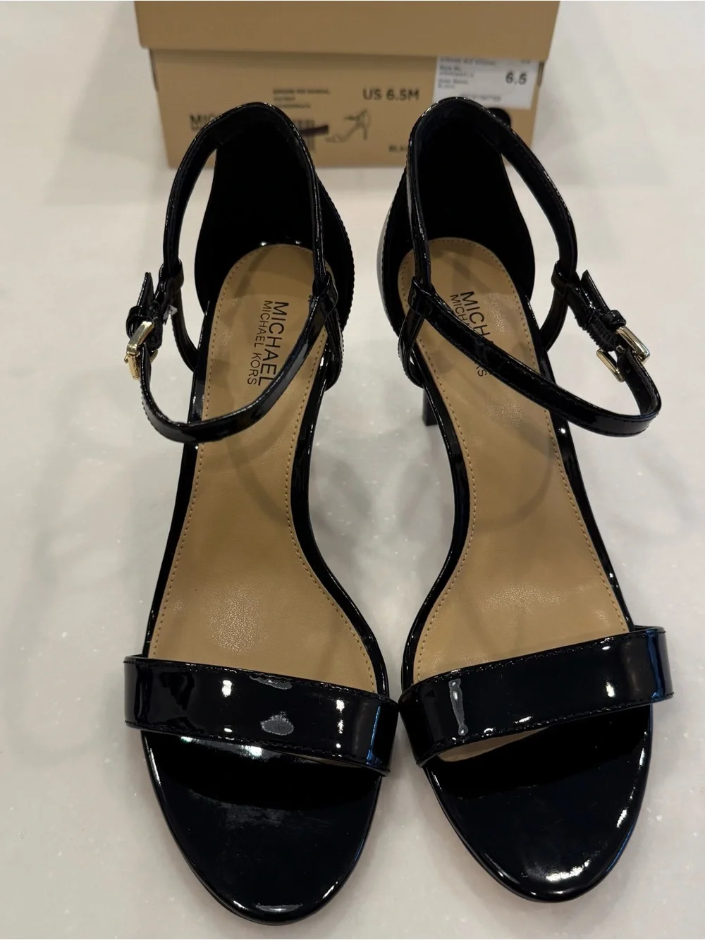 Michael Kors Simone Mid Heel Black Patent Sandals  6.5 New With Box